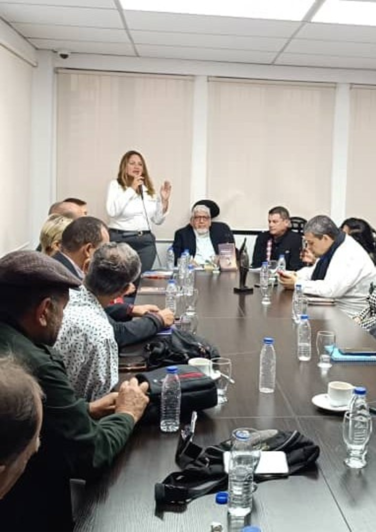 Intersaber presenta su revista Intersaberes Nro 7: «Guerra Entre Misiles»