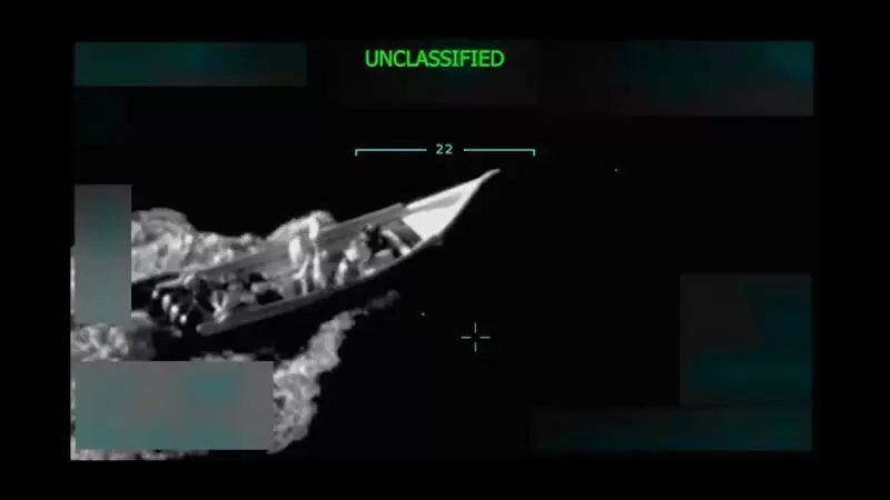 El Imperio en decadencia; el video de la lancha como síntoma superficial, de un fenómeno estructural